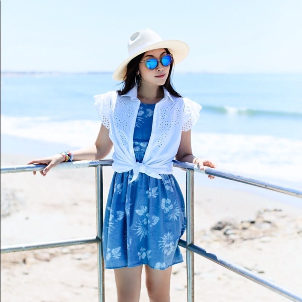 ✨Arizona Jean Tropical Denim Dress✨